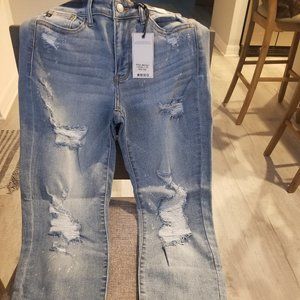 Judy Blue Bleach Splatter Boyfriend Jeans (distressed)